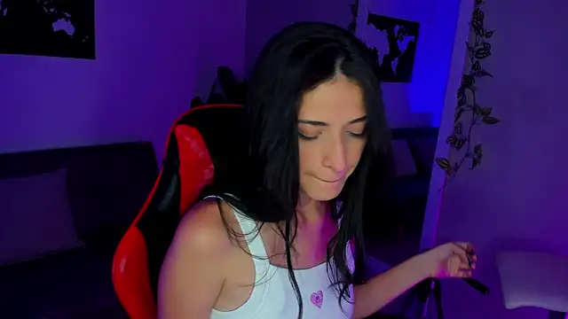 ZoeValencia1 online show from 03.31.26