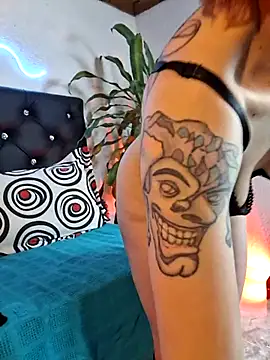 Snapshot of AliciaWhite chatting on 09.29.25 AliciaWhite online show from 09.29.25