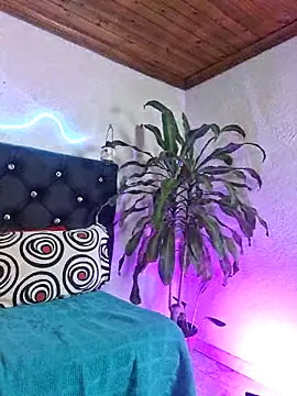 Snapshot of AliciaWhite chatting on 10.01.25 AliciaWhite online show from 10.01.25