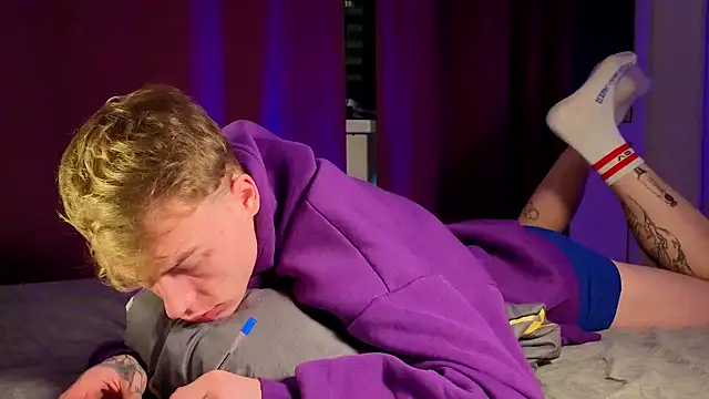 callmealexthx online show from 12.15.25