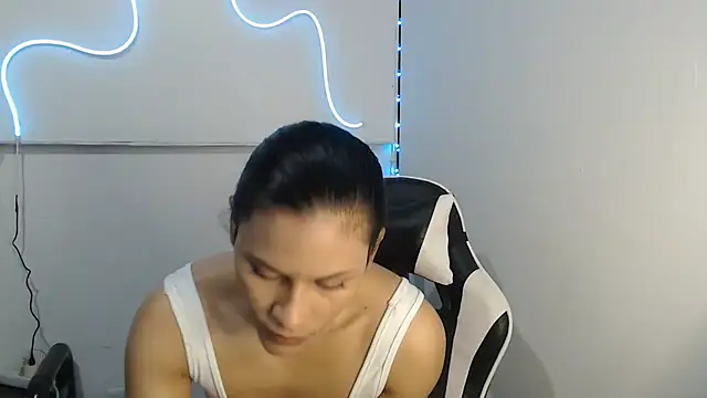 JessGarcia online show from 12.03.25