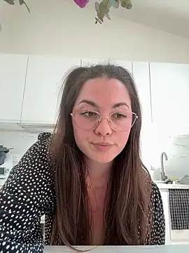 liloush   online show from 04.20.26