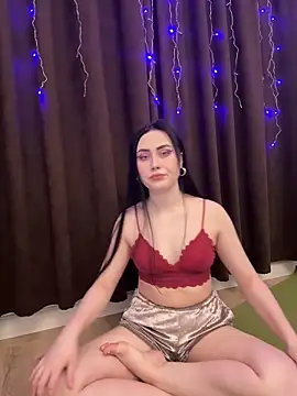 MilanaDayLi online show from 12.14.25