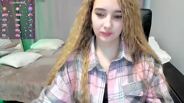 TaisiaHot online show from 03.29.26