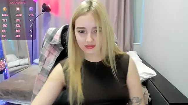 TaisiaHot online show from 04.19.26