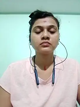 Kavya-Tiwari online show from 10.22.25