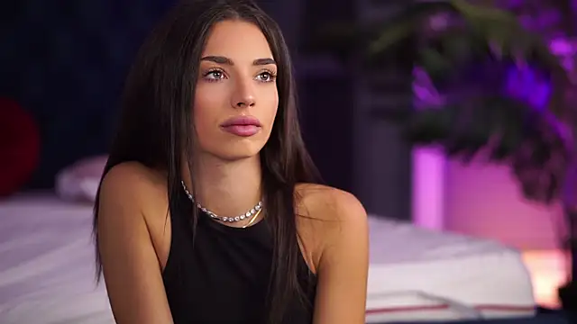 LalaRoze online show from 09.25.25