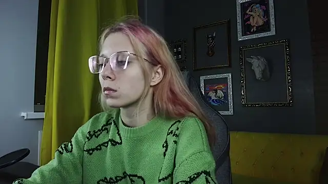 SakuraBliss online show from 10.28.25