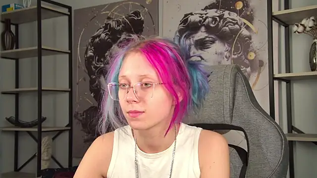 SakuraBliss online show from 11.18.25