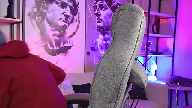 SakuraBliss online show from 12.16.25