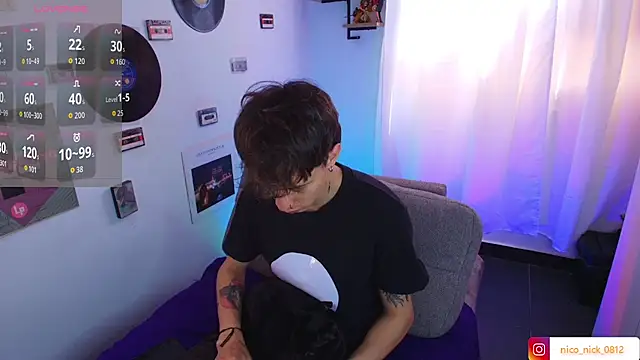 Snapshot of Nick_Bangover_ chatting on 09.22.25 Nick Bangover online show from 09.22.25