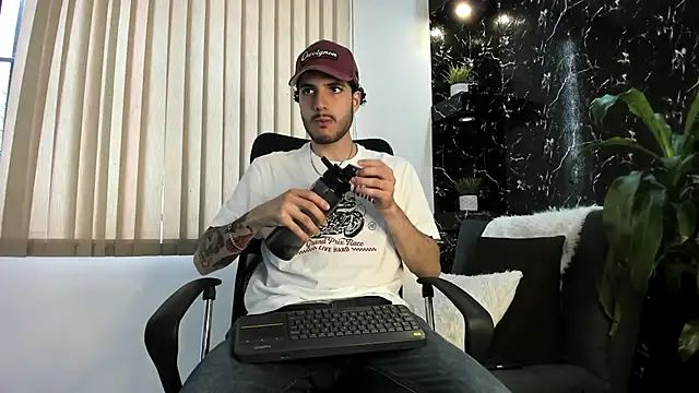 Rafael Mendezz online show from 11.20.25