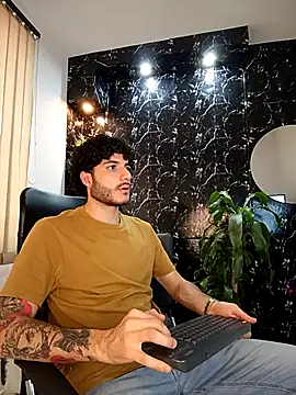 Rafael Mendezz online show from 12.17.25