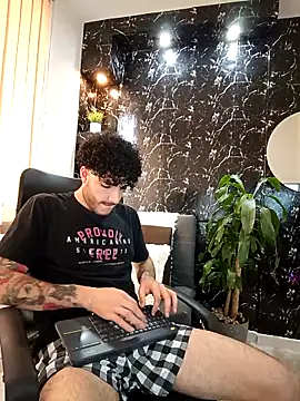 Rafael Mendezz online show from 12.20.25