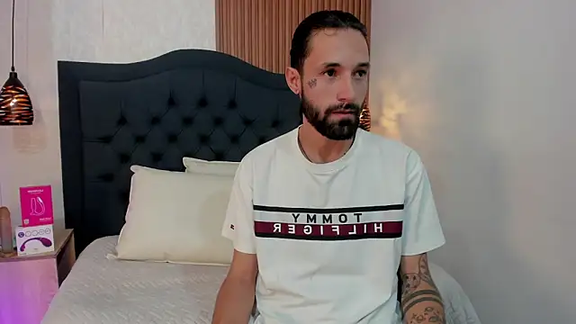 Hisoka 011 online show from 04.09.26