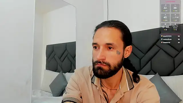 Hisoka 011 online show from 04.18.26