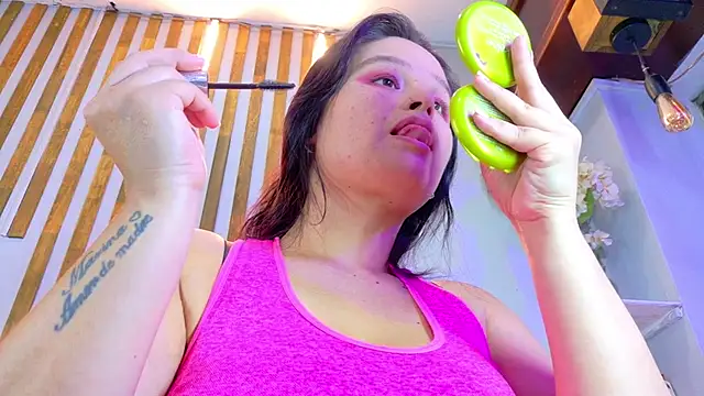 Snapshot of Jennifer_Vega1 chatting on 09.27.25 Jennifer Vega1 online show from 09.27.25