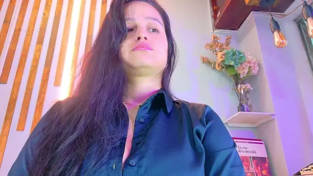 Snapshot of Jennifer_Vega1 chatting on 10.09.25 Jennifer Vega1 online show from 10.09.25