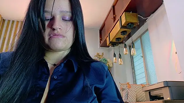 Snapshot of Jennifer_Vega1 chatting on 10.16.25 Jennifer Vega1 online show from 10.16.25