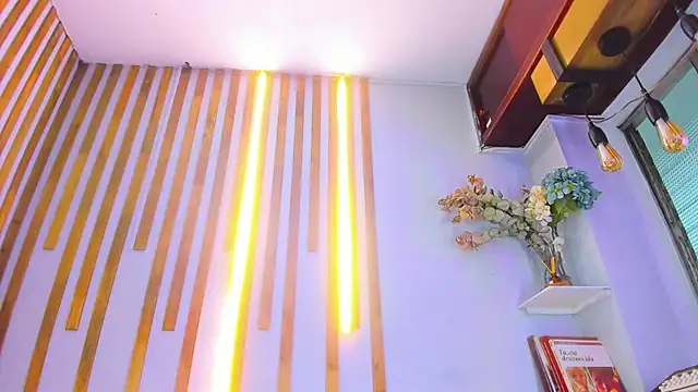 Snapshot of Jennifer_Vega1 chatting on 11.14.25 Jennifer Vega1 online show from 11.14.25