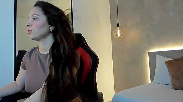 Snapshot of samantha_17_ chatting on 10.05.25 samantha 17 online show from 10.05.25