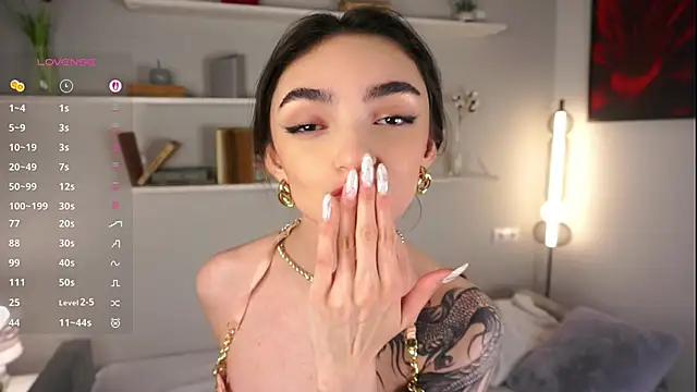 Snapshot of Morena_Dolce chatting on 09.26.25 Morena Dolce online show from 09.26.25