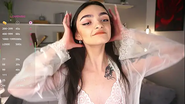 Snapshot of Morena_Dolce chatting on 10.03.25 Morena Dolce online show from 10.03.25