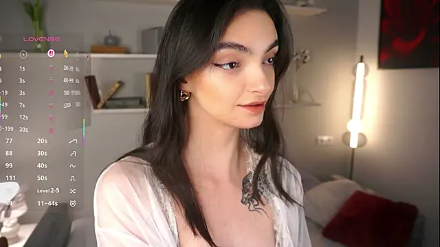 Snapshot of Morena_Dolce chatting on 10.07.25 Morena Dolce online show from 10.07.25