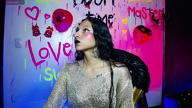 Sweettpleasure online show from 10.18.25