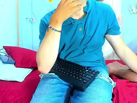 afroditoo online show from 12.02.25