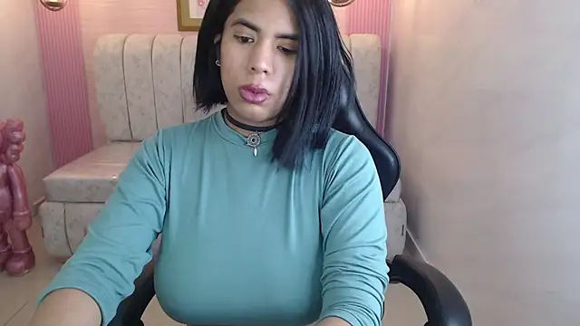 ambar fox s online show from 10.19.25