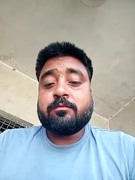 Snapshot of Raju_fuckerr chatting on 05.18.26 Raju fuckerr online show from 05.18.26