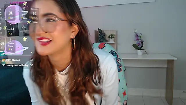 Snapshot of madame_lottie chatting on 09.20.25 madame lottie online show from 09.20.25