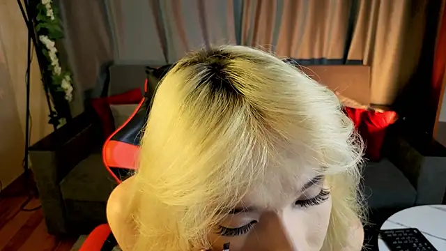 okerriella online show from 02.01.26