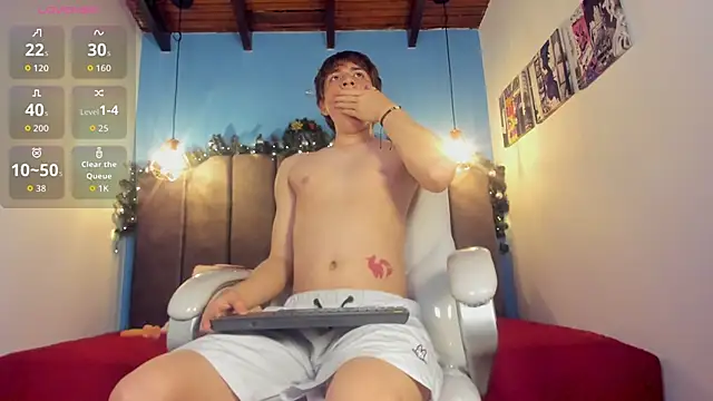 Snapshot of Oscar_and_dani chatting on 11.21.25 Oscar and dani online show from 11.21.25