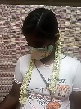 Snapshot of Tamil_Jillu chatting on 09.11.25 Tamil Jillu online show from 09.11.25