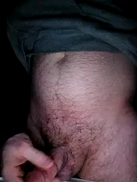 Snapshot of Lewisbbb chatting on 11.29.25 Lewisbbb online show from 11.29.25