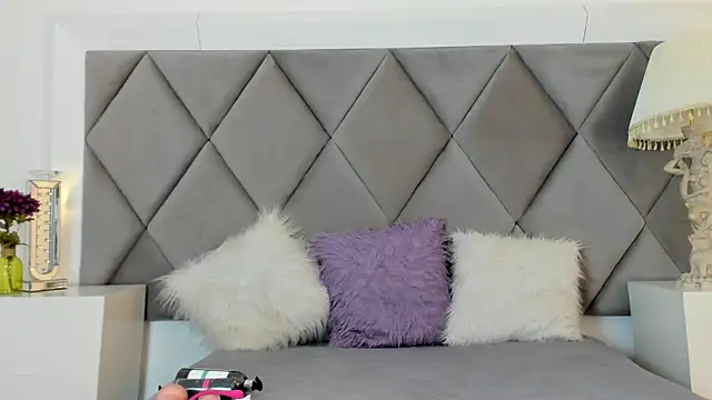 GiadaRizzo online show from 11.25.25