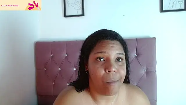 naomi campbel  online show from 04.12.26