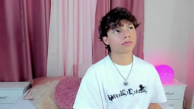 Honeymoon sariel online show from 12.18.25