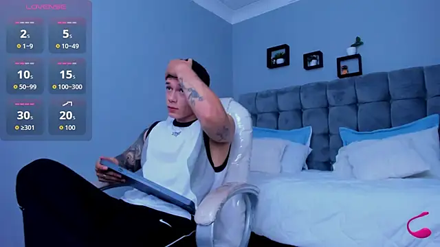 Thomas moon online show from 11.21.25