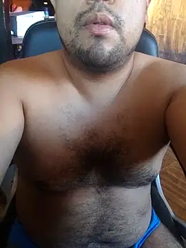 Snapshot of Hotknight chatting on 10.12.25 Hotknight online show from 10.12.25