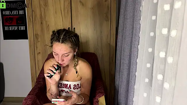 ScarlettSmithX online show from 09.25.25