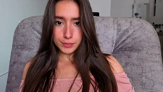 Adhara Kitten online show from 04.18.26