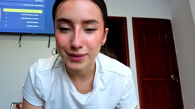 Snapshot of Adhara_Kitten chatting on 07.30.26 Adhara Kitten online show from 07.30.26