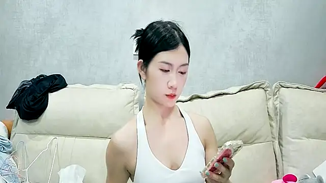 Snapshot of xiaoLI-2025 chatting on 09.14.25 xiaoLI-2025 online show from 09.14.25
