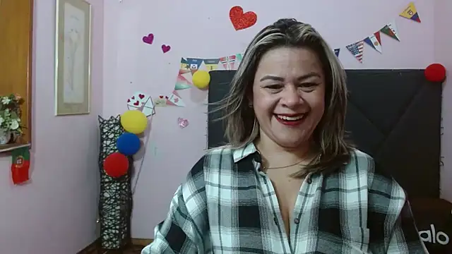 Snapshot of pamela_echeverria chatting on 07.08.26 pamela echeverria online show from 07.08.26