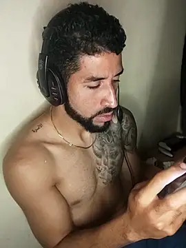 Alexsexygamer online show from 10.17.25