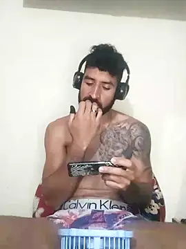 Alexsexygamer online show from 12.17.25