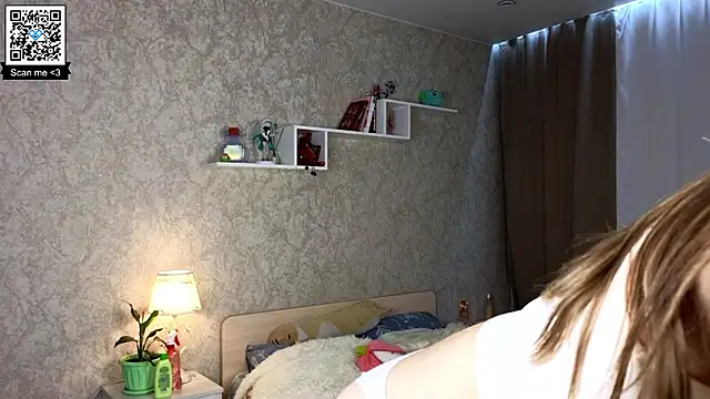 AnnyiBlue online show from 02.04.26